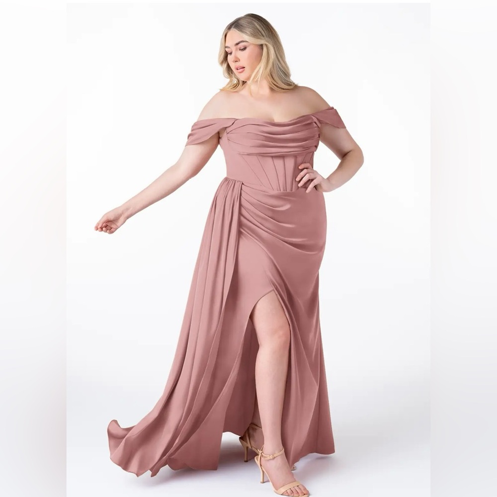 Elegant Off-Shoulder Dusty Rose Bridesmaid Formal Dress